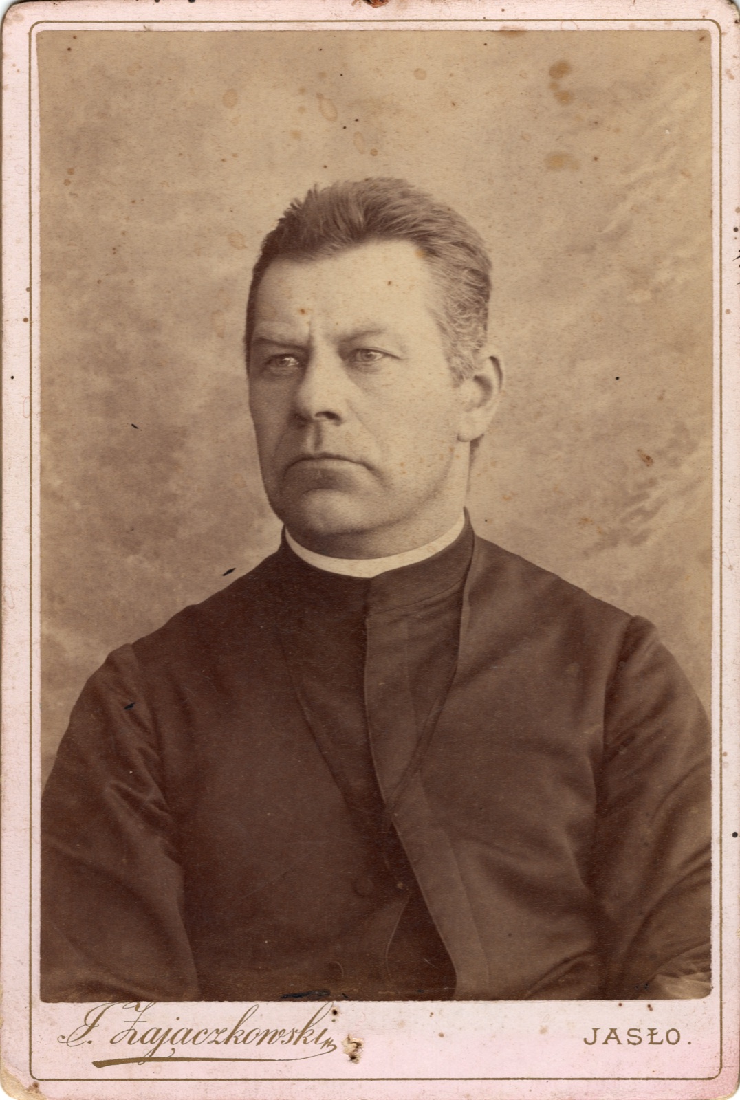 portret duchownego