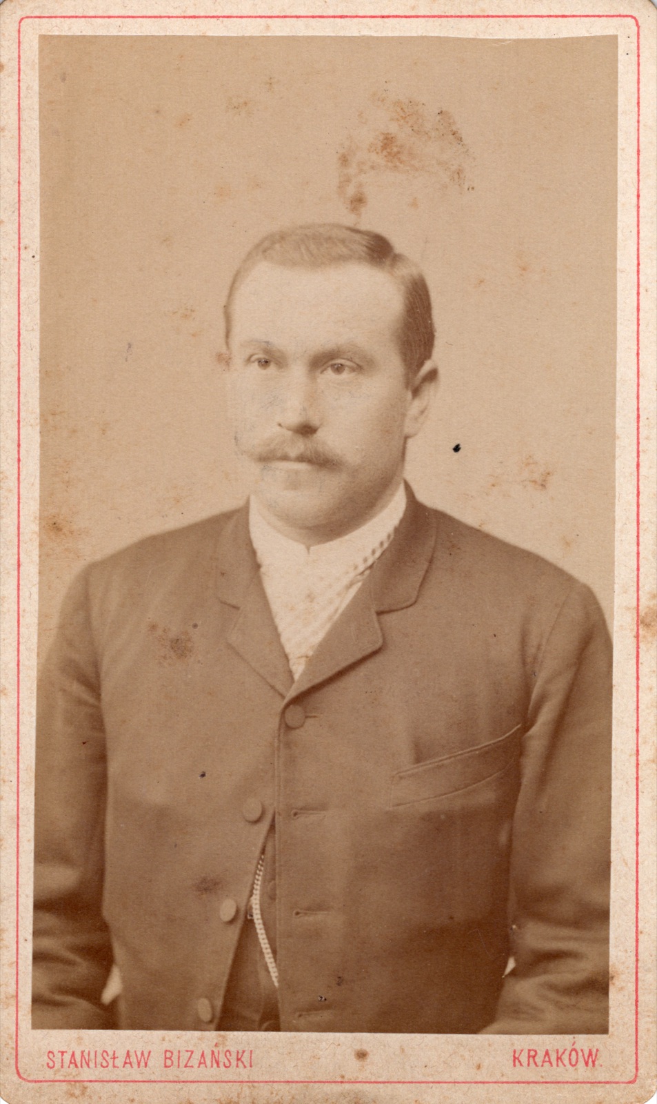 portret mężczyzny z wąsem (wizytówka, ok. 1885–1893)