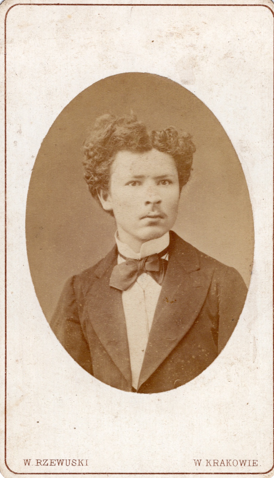 portret młodego mężczyzny, datowany 1873, z dedykacją (wizytówka)