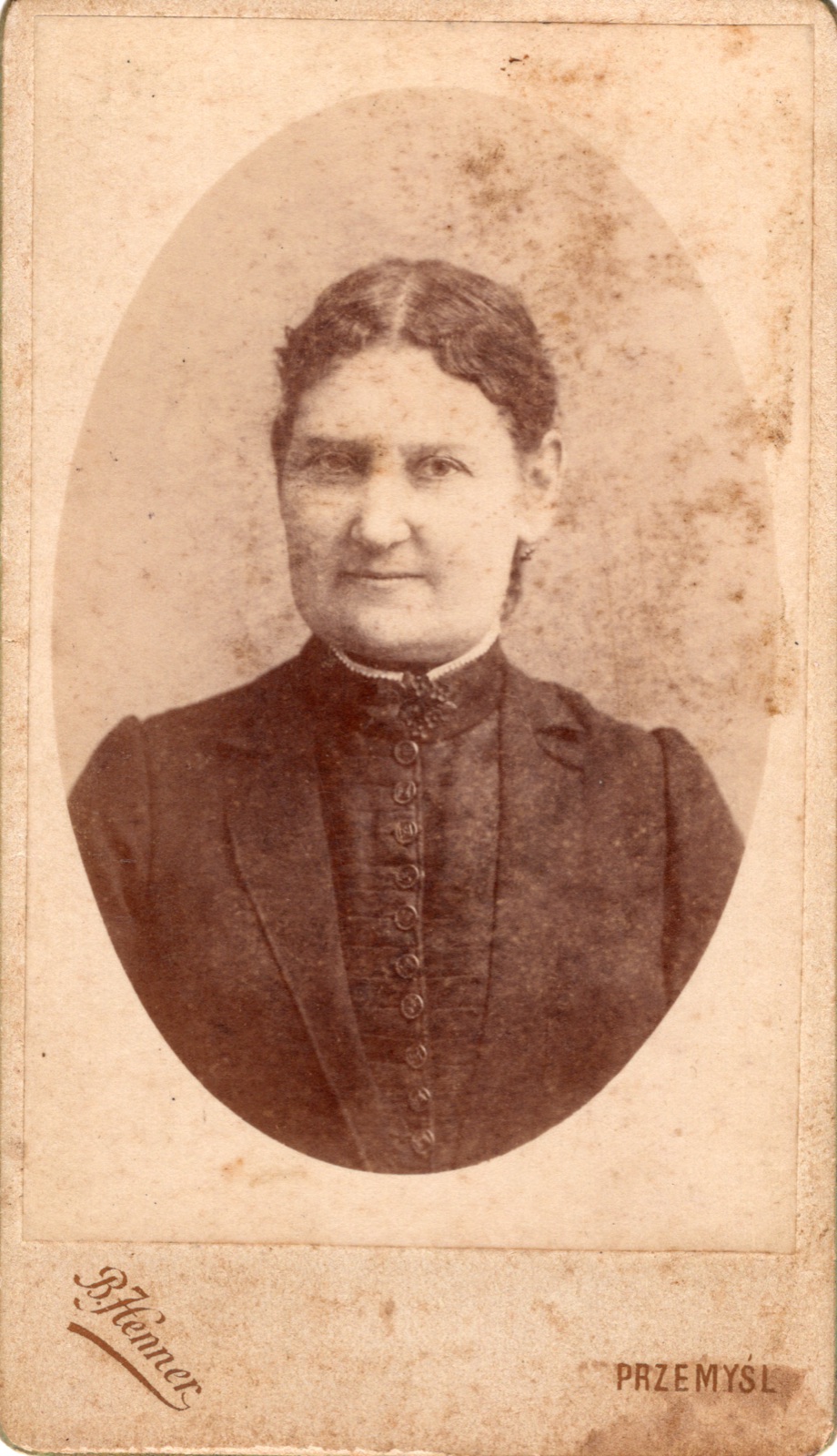 portret starszej kobiety (wizytówka, ok. 1878–1890)