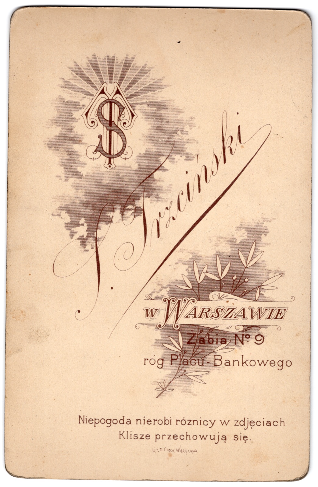 Odwrocie karty: portret grupowy trzech kobiet (fotografia gabinetowa, ok. 1893–1898)