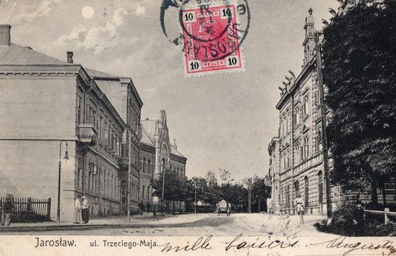Ulica Trzeciego Maja z dopłatą paryską