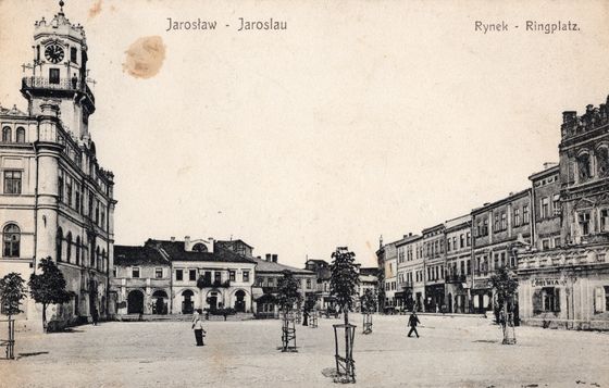 Ratusz w światłodruku, cenzura przemyska
