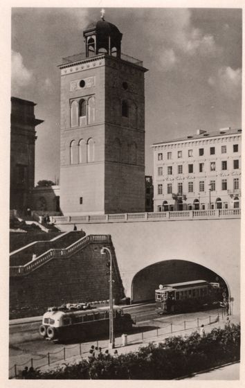 Dzwonnica św. Anny nad tunelem W-Z