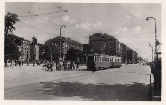 Tramwaj linii 26 na wschodnim odcinku