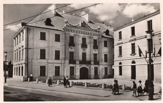 Pałac Małachowskich po odbudowie